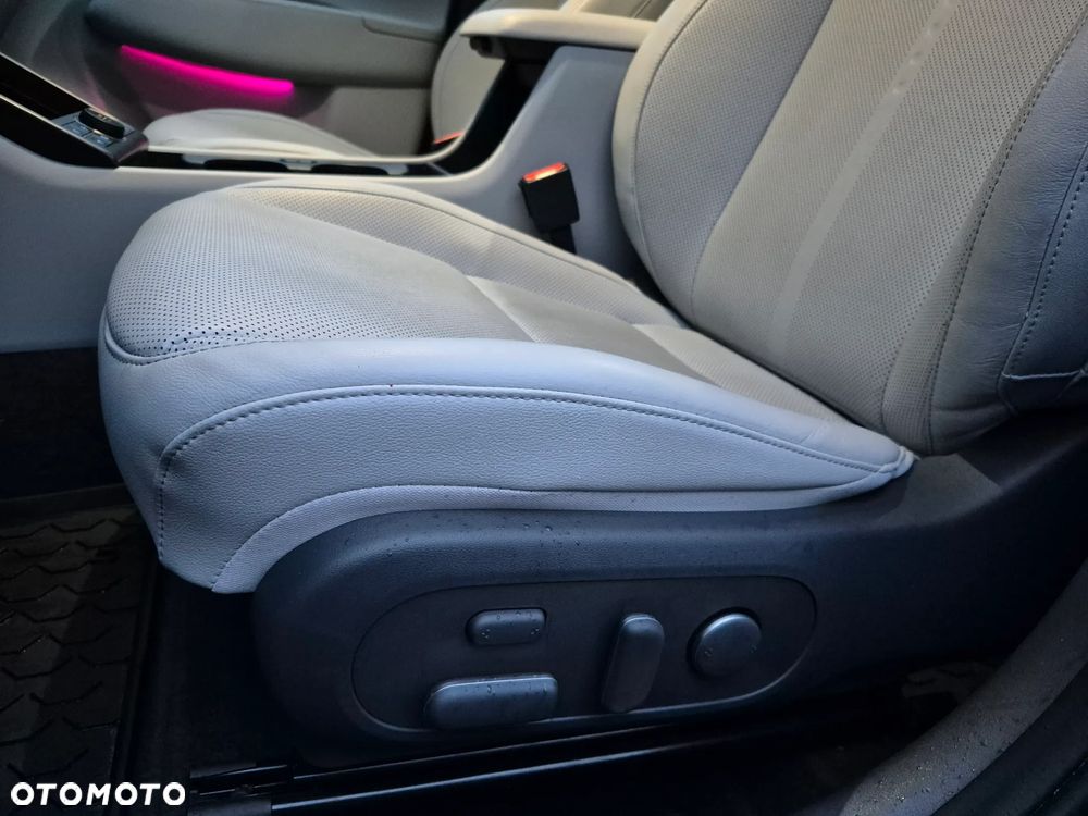 Hyundai Kona 1.6 T-GDI Platinum DCT - 22