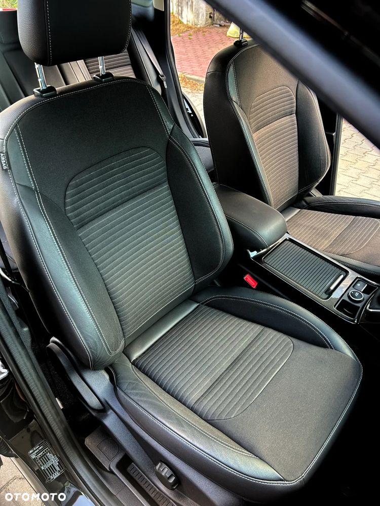 Ford Kuga 1.5 EcoBoost 2x4 Titanium - 33