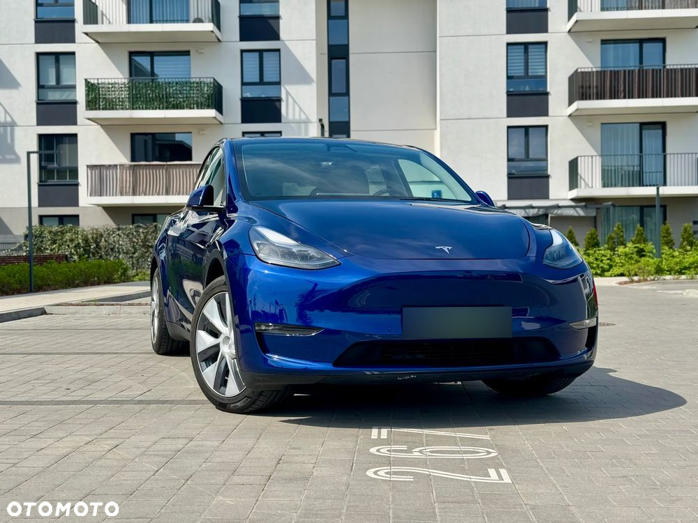 Tesla Y Model Long Range Dual Motor AWD - 2