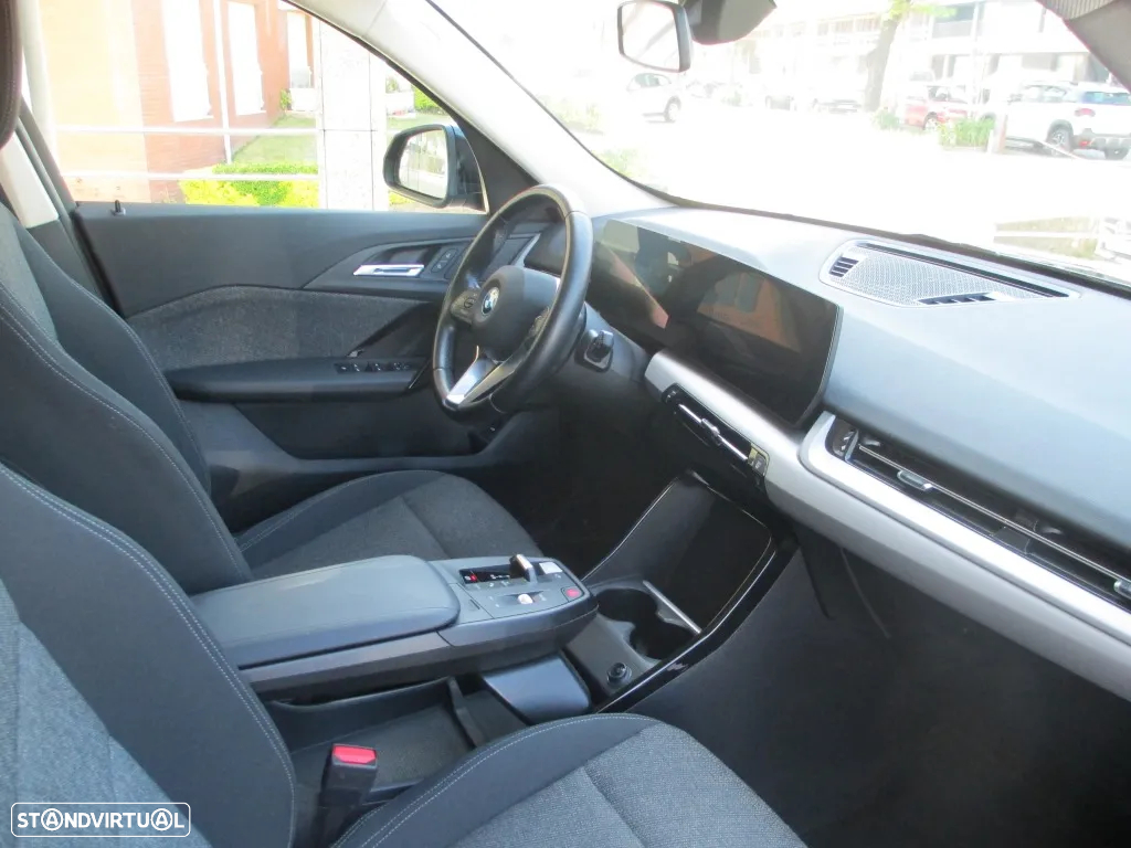 BMW iX1 xDrive30 - 6
