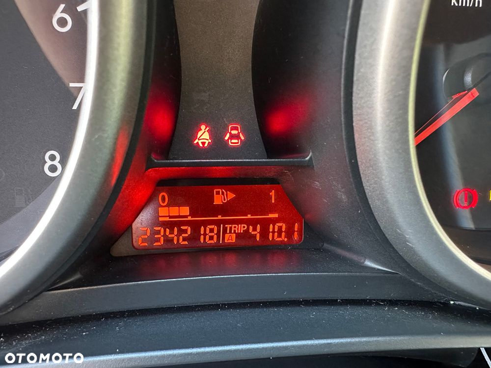 Mazda 3 1.6 Comfort - 4