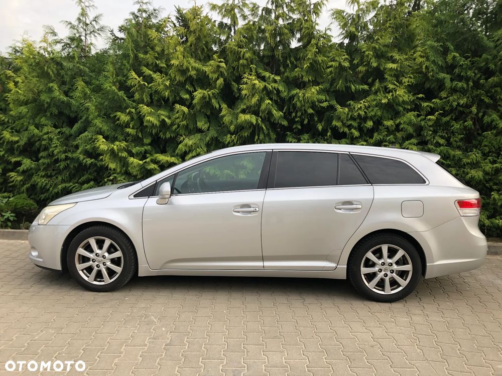 Toyota Avensis 2.0 D-4D Sol plus - 1