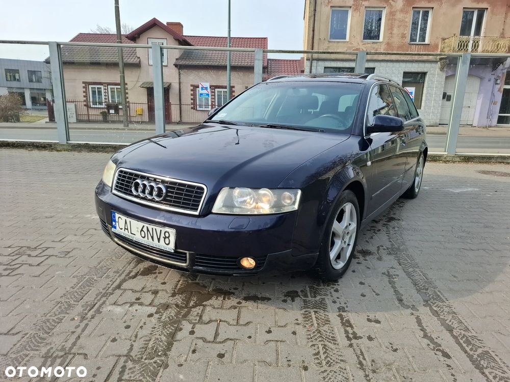 Audi A4 Avant 2.4 - 8