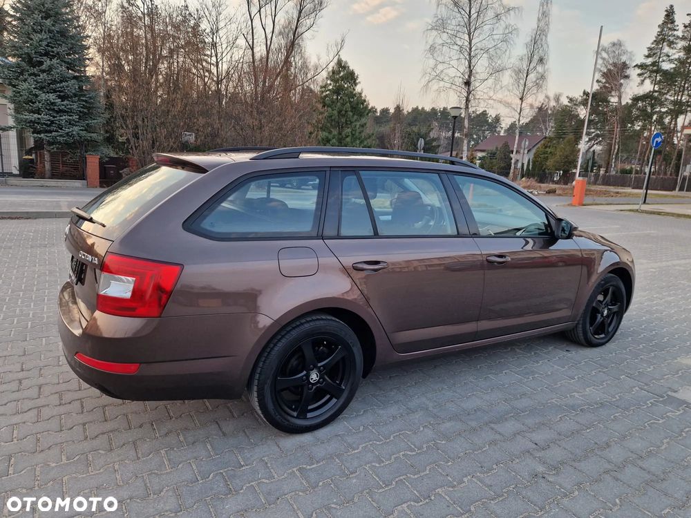 Skoda Octavia 1.6 TDI DPF GreenLine - 9