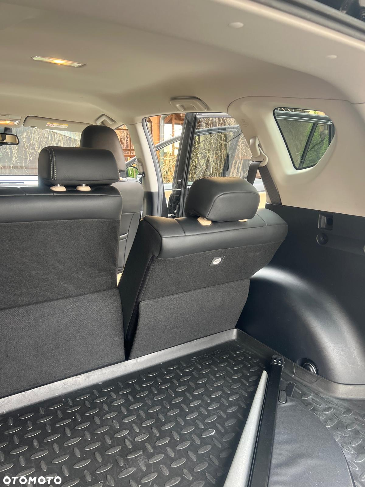 Toyota RAV4 - 4