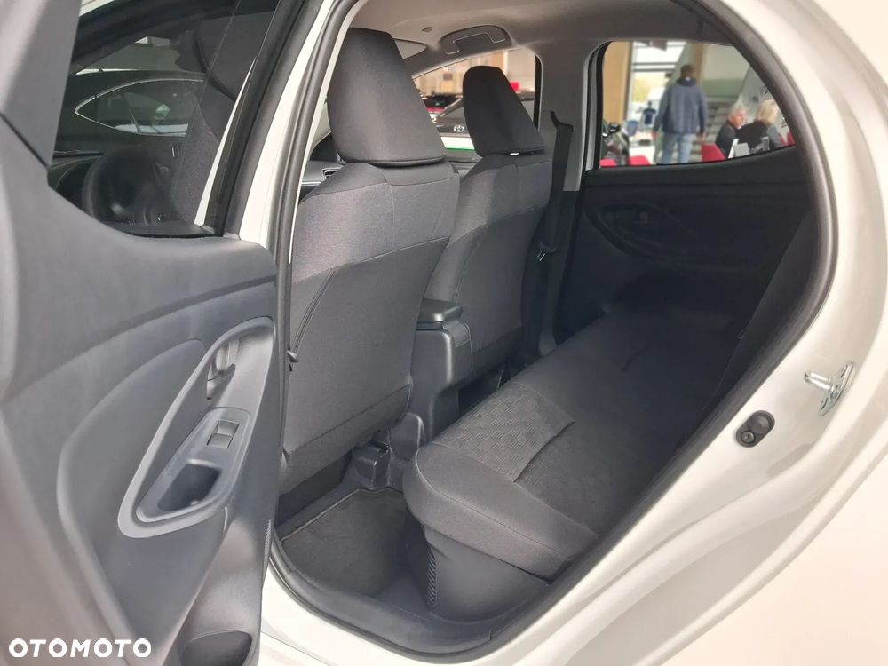 Toyota Yaris Hybrid 1.5 Style - 16