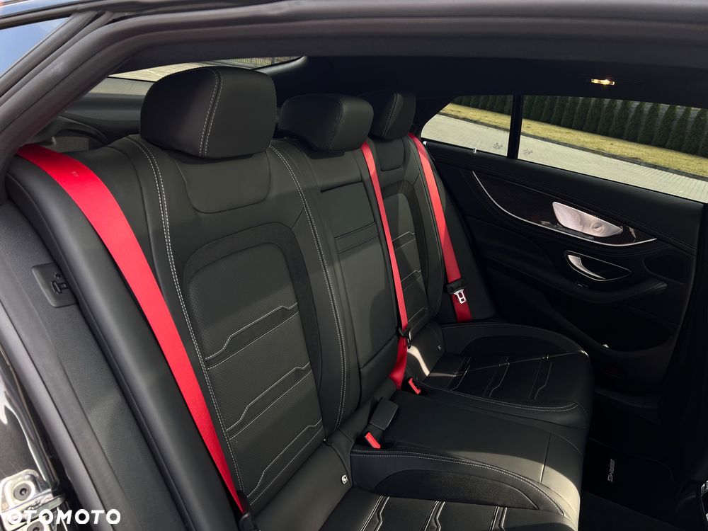 Mercedes-Benz AMG GT 53 4-Matic+ - 12