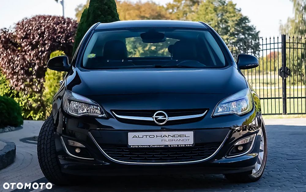 Opel Astra IV 1.7 CDTI Cosmo - 1