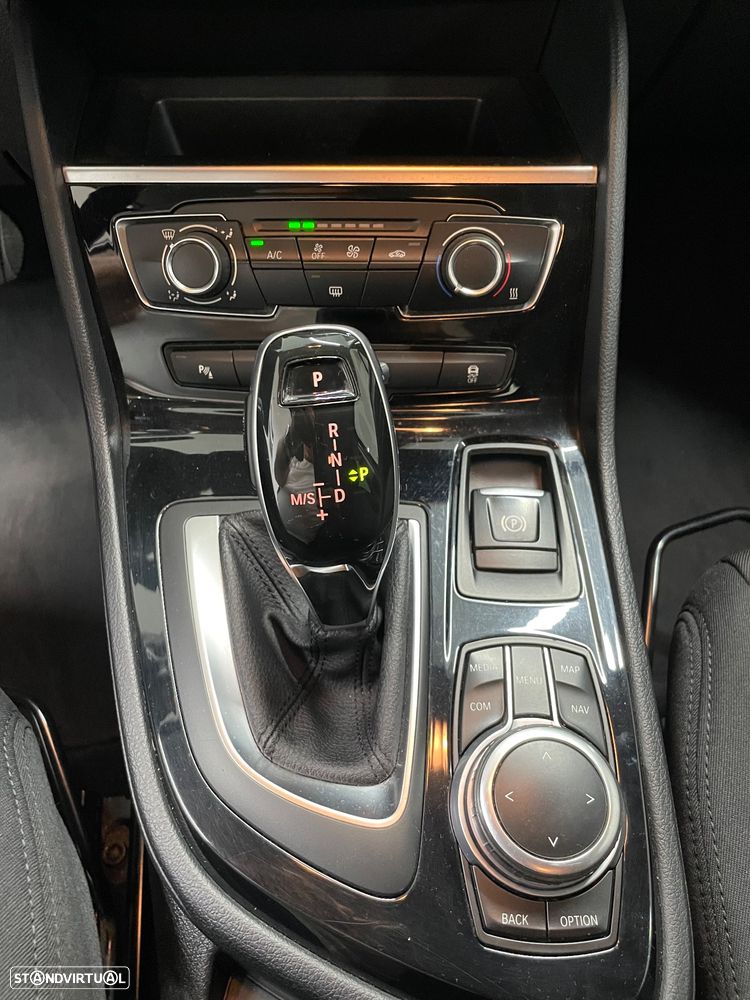 BMW 216 Active Tourer d Auto - 13