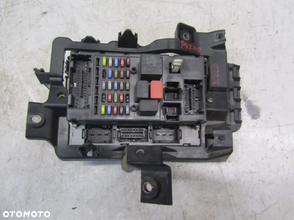 iveco daily 3.0 3.0 hpi 06->skrzynka bezpieczników 5034400849 - 1