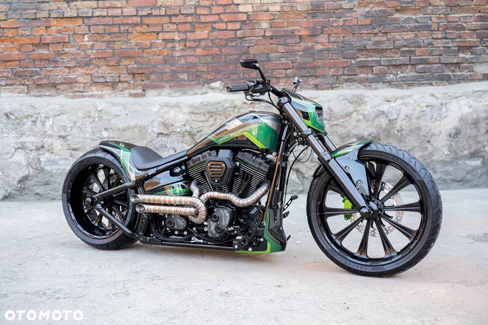 Harley-Davidson Softail Breakout - 2