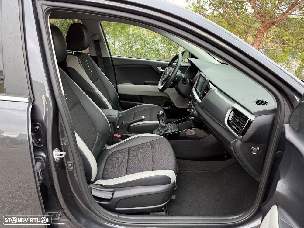 Kia Stonic 1.6 CRDi TX - 14