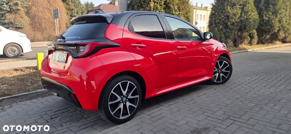 Toyota Yaris - 12