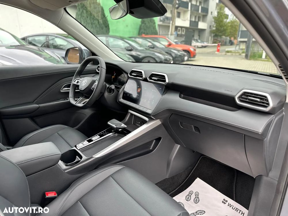 MG ZS HEV Hybrid+ Luxury - 6
