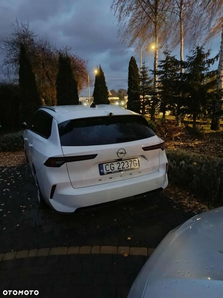 Opel Astra 1.5 D Automatik Edition - 24