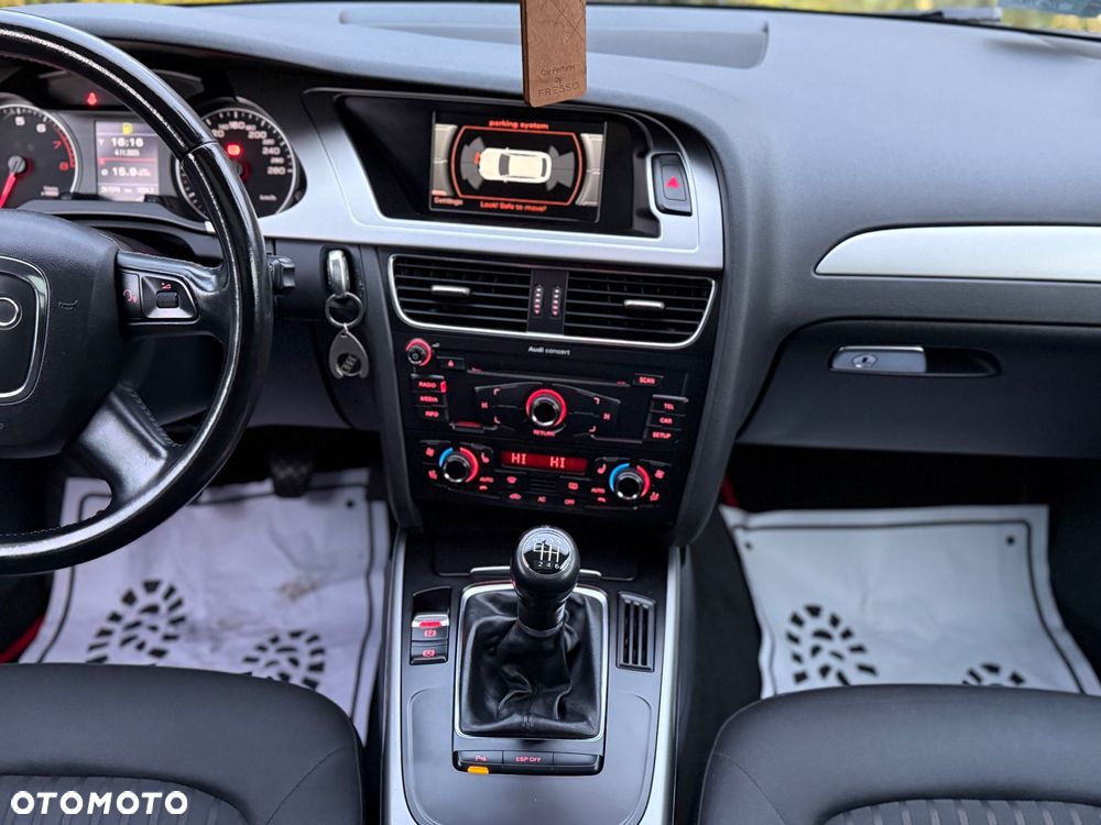 Audi A4 Avant 2.0 TFSI Attraction - 27