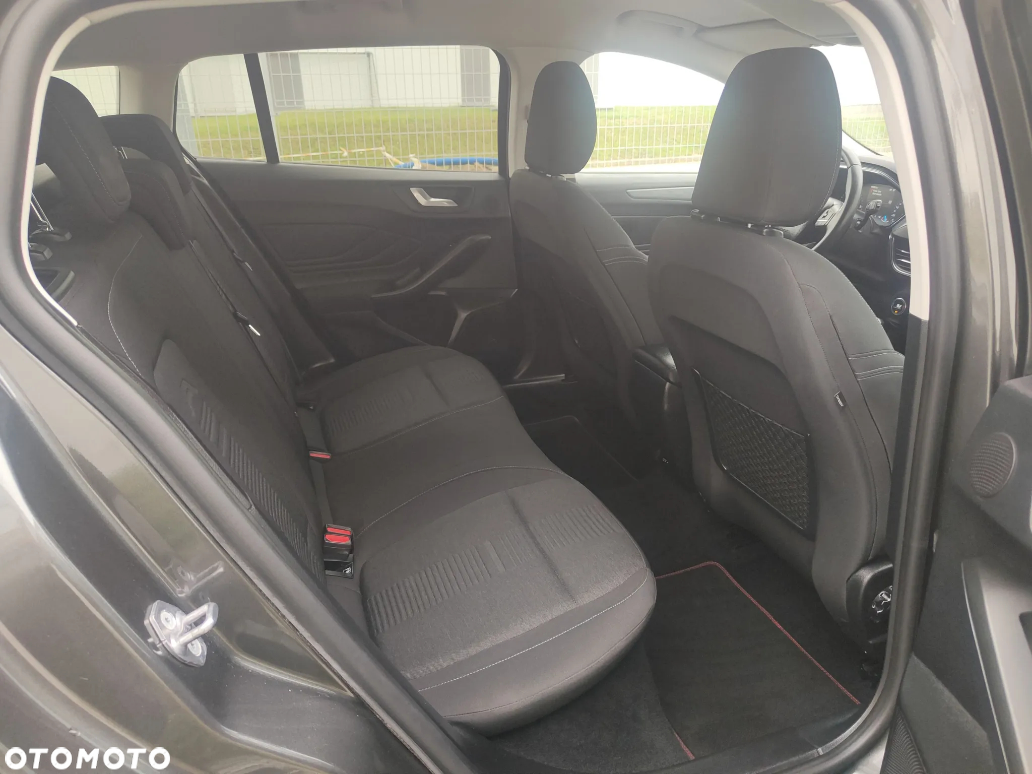 Ford Focus Turnier 1.5 EcoBlue Start-Stopp-System ACTIVE X - 13