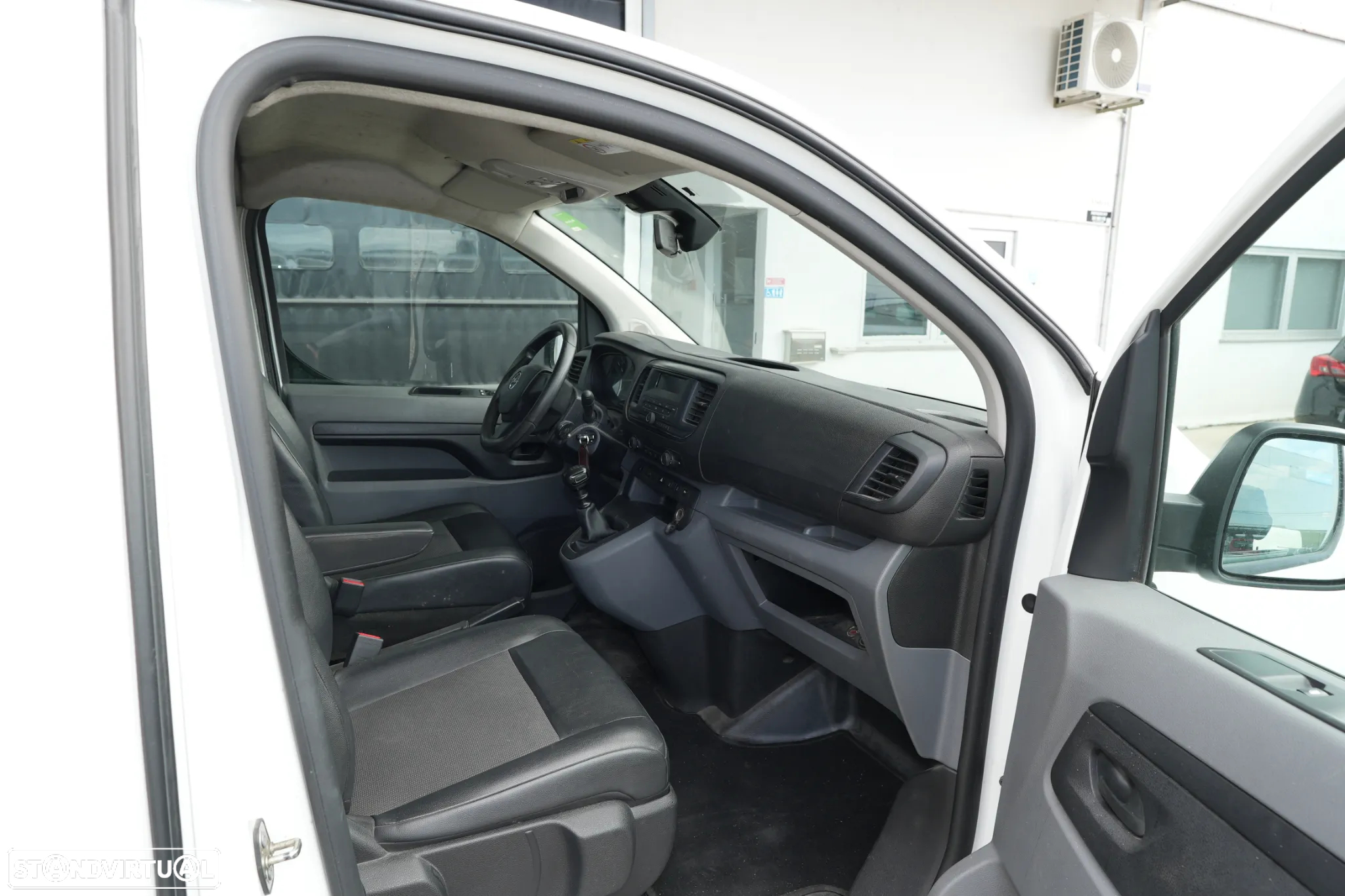 Opel Vivaro Maxi Longa 1.5CDTI 102cv L3H1 - 9