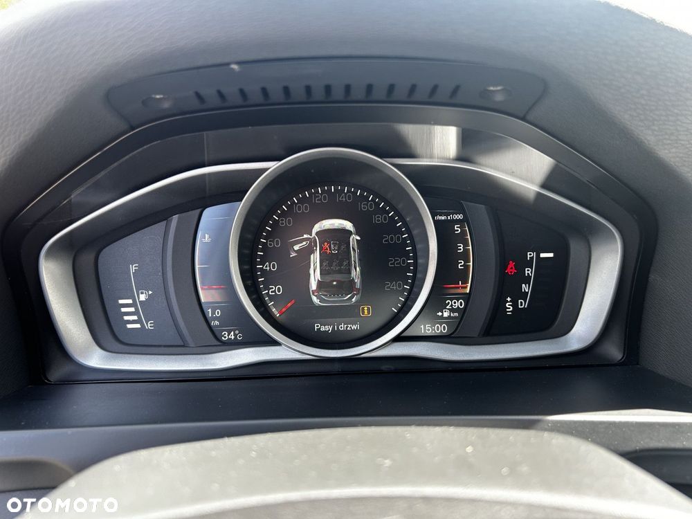 Volvo V60 Cross Country - 28