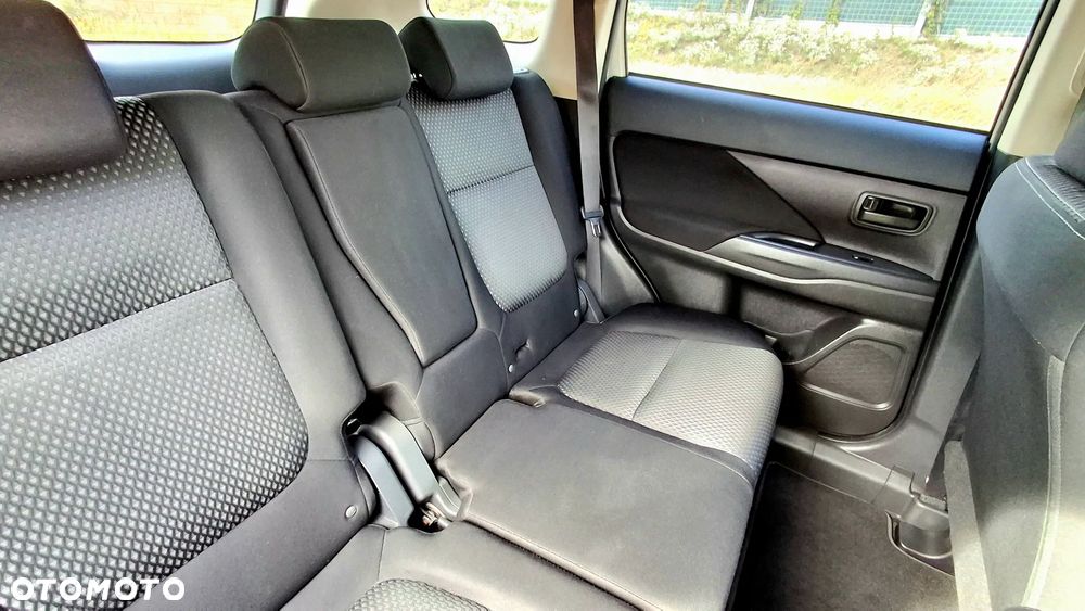Mitsubishi Outlander 2.0 City Style 2WD - 12