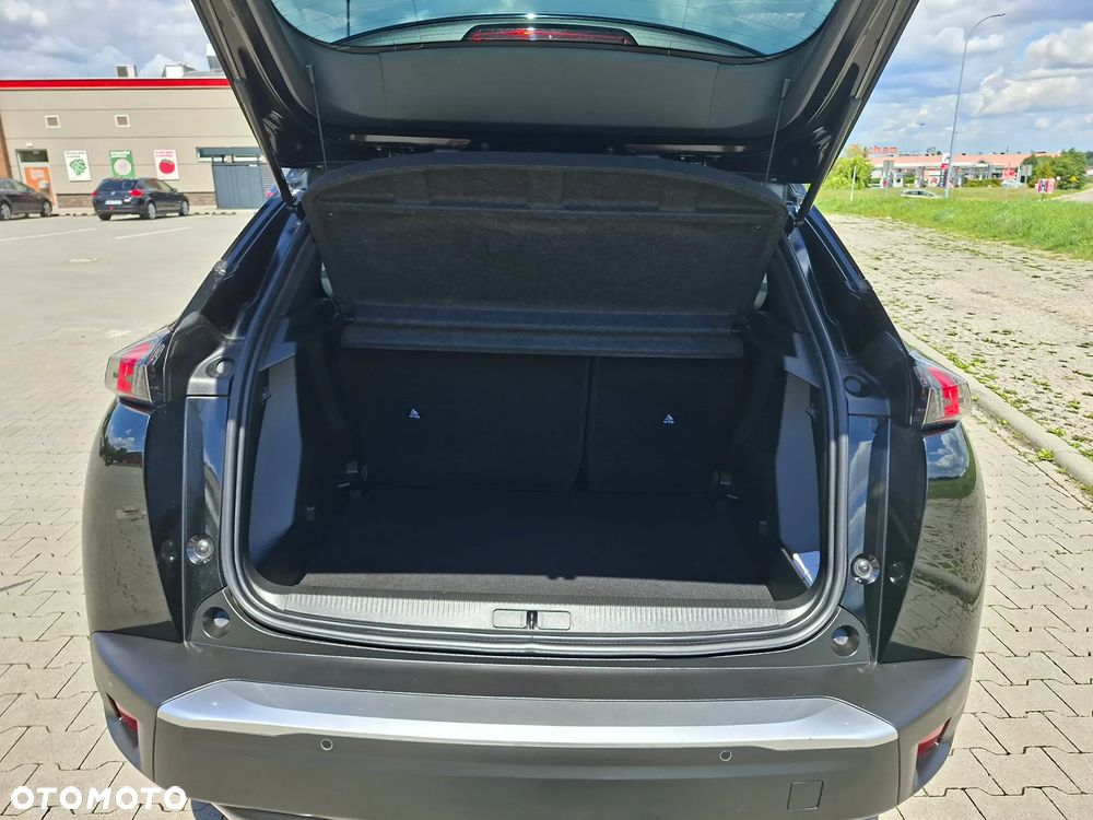 Peugeot 2008 - 11
