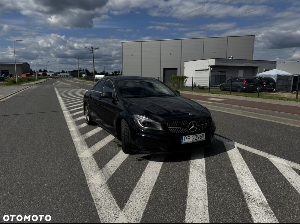 Mercedes-Benz CLA 180 7G-DCT AMG Line - 2