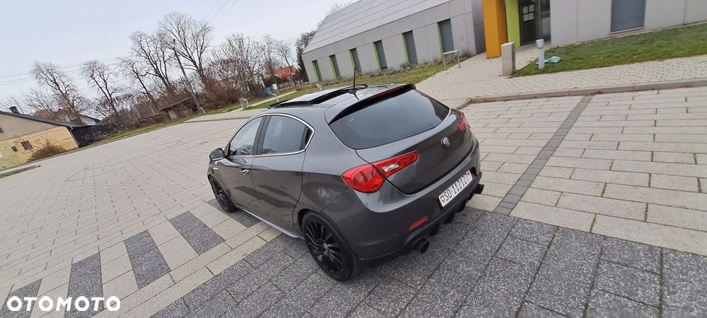 Alfa Romeo Giulietta 1.8 TBi 16V TCT Quadrifoglio Verde - 15