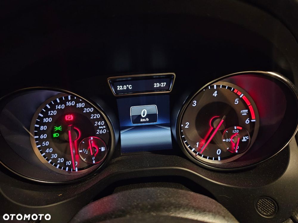 Mercedes-Benz CLA 200 CDI - 26