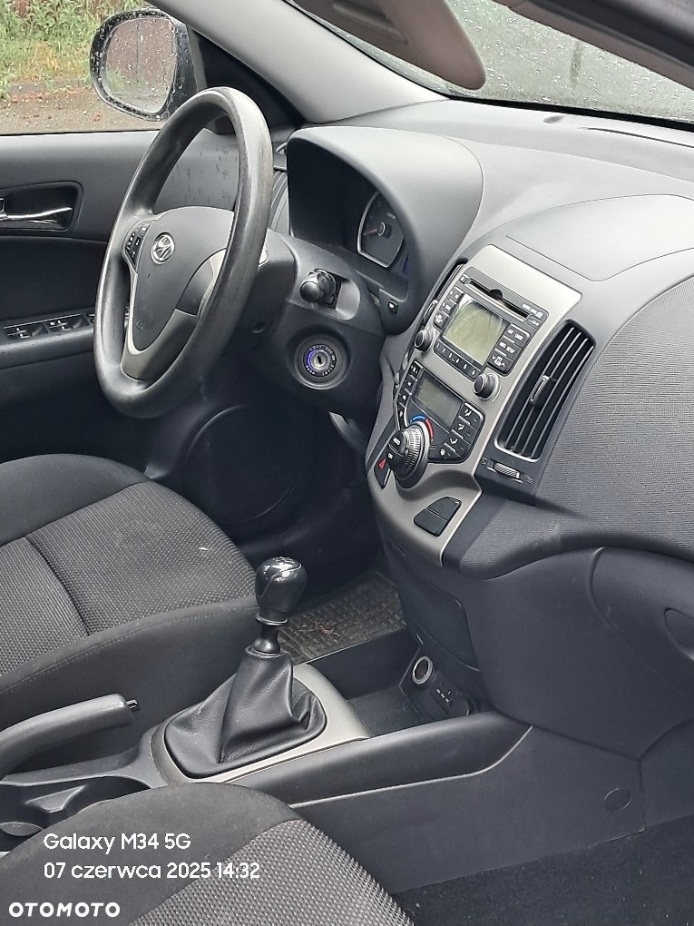 Hyundai i30 1.6 Premium - 8