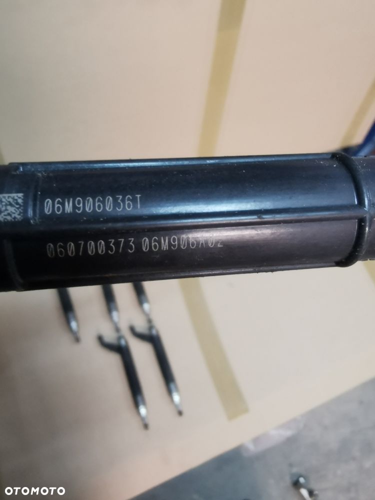 Vw Touareg III 3.0 Tfsi wtryskiwacz 06M906036T - 3