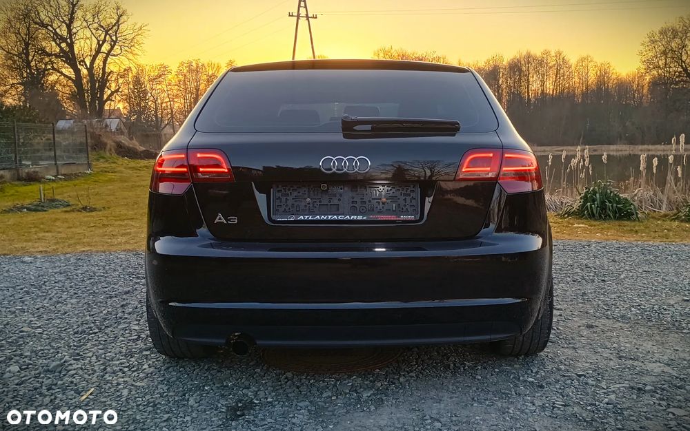 Audi A3 Sportback 1.6 Ambiente - 19