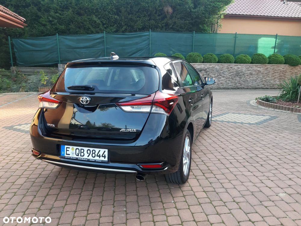 Toyota Auris - 7