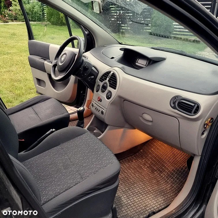 Renault Modus 1.6 16V Privilege - 14