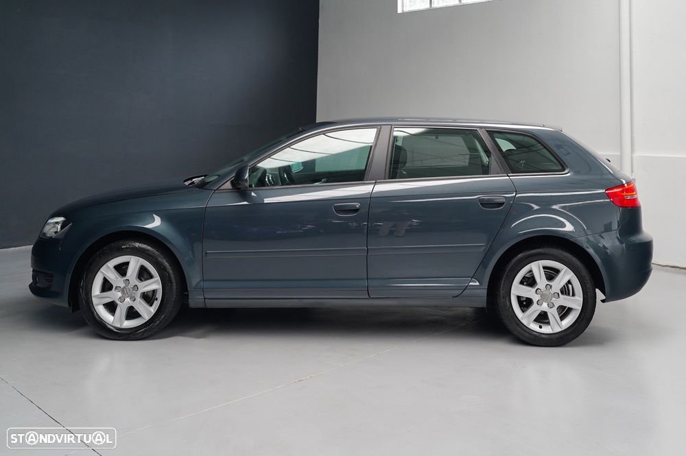 Audi A3 Sportback 1.6 TDI Attraction Business Line - 15