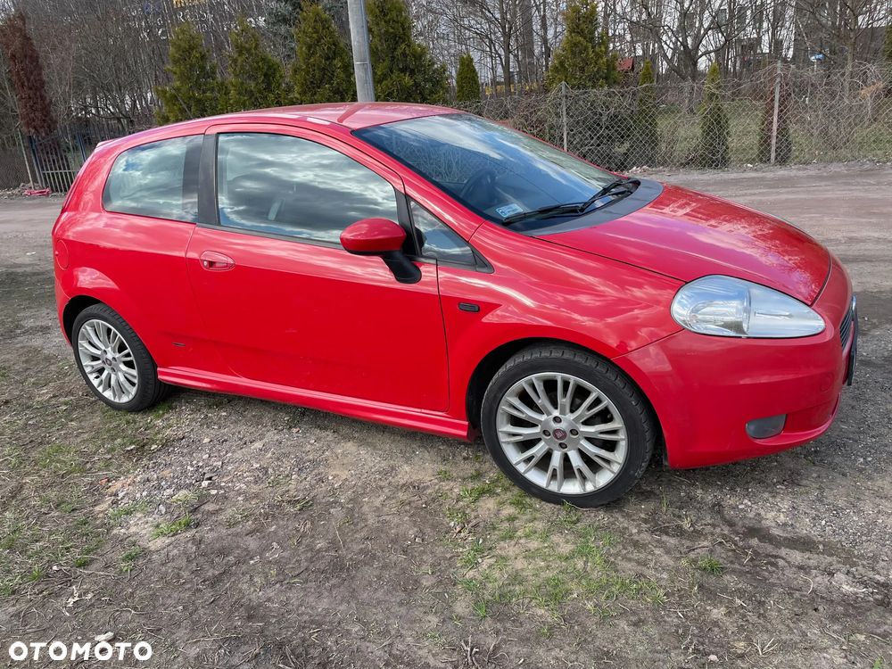 Fiat Grande Punto - 10