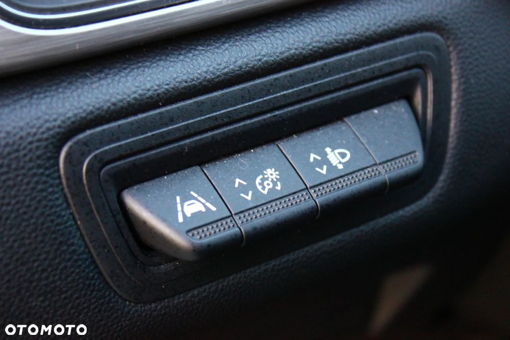 Renault Captur 1.0 TCe Intens - 26