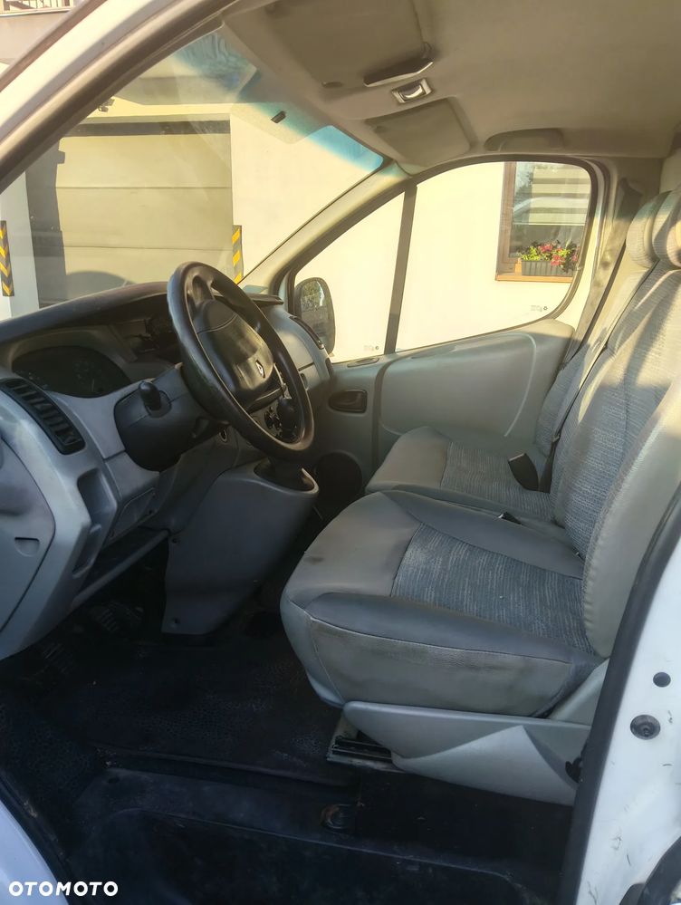 Renault Trafic - 2