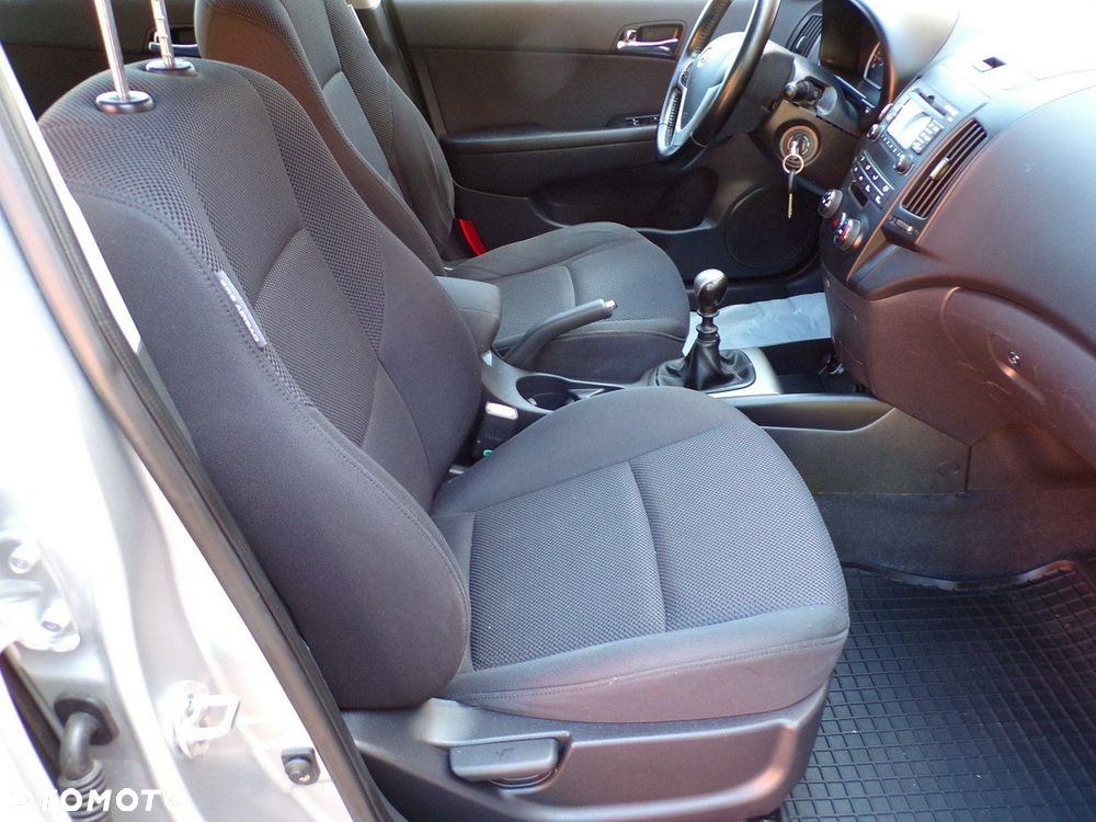 Hyundai i30 - 27