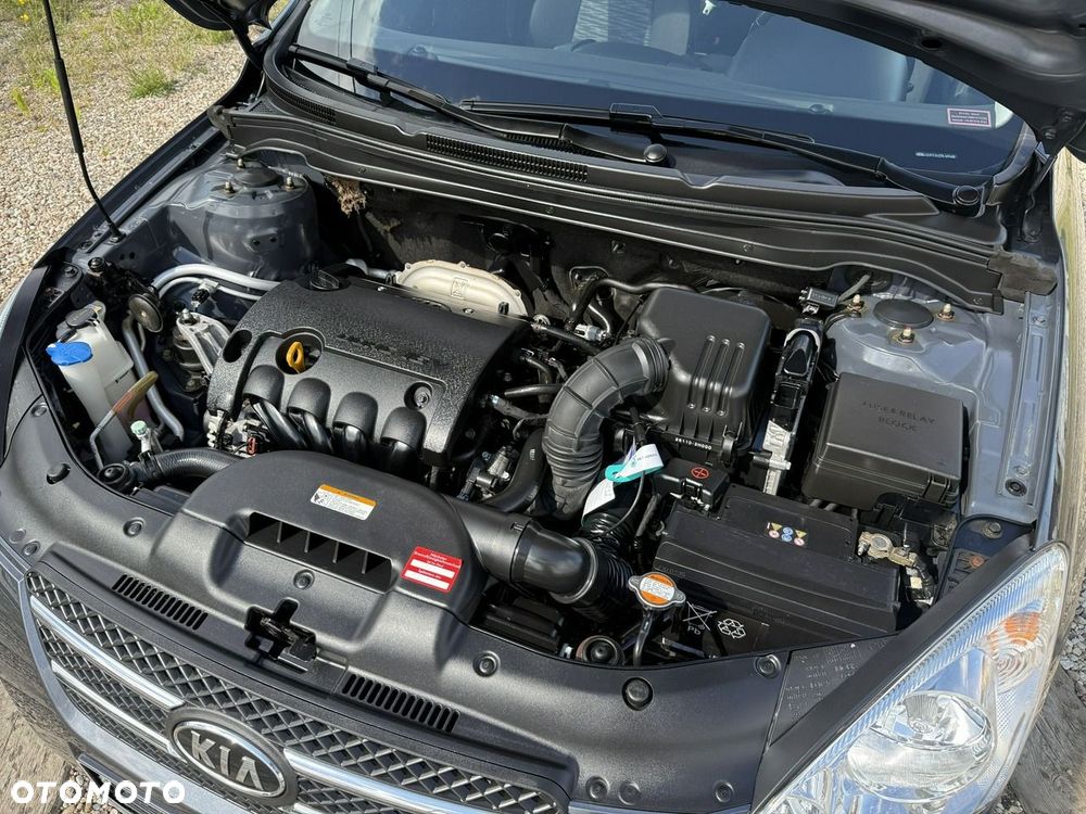 Kia Ceed - 8