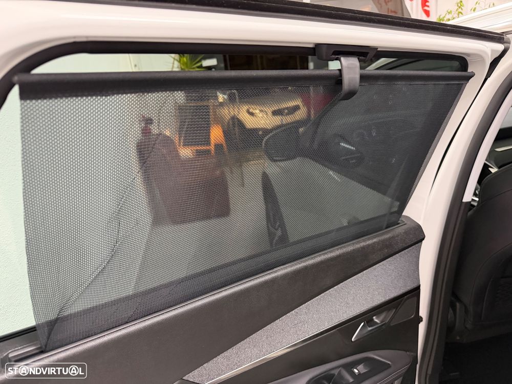 Peugeot 5008 1.5 BlueHDi Allure EAT8 - 26