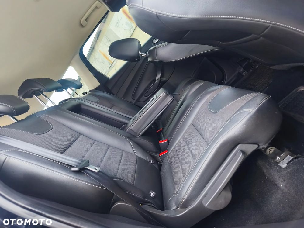 Ford Kuga 2.0 TDCi 4x4 Titanium - 25