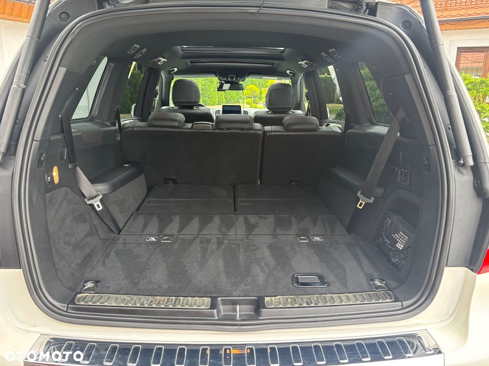 Mercedes-Benz GLS - 16