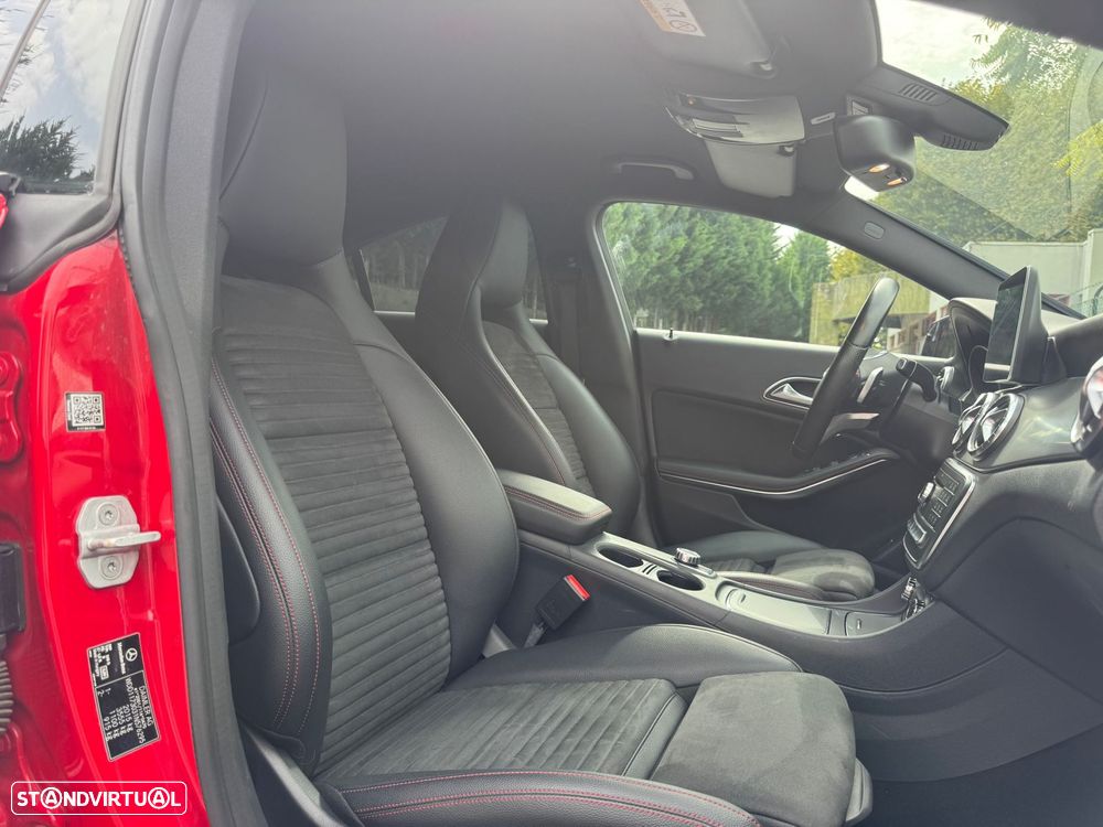 Mercedes-Benz CLA 220 d AMG Line Aut. — fotografia 18