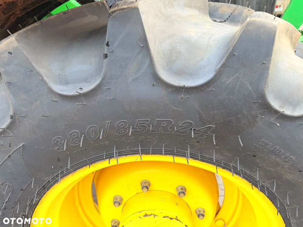 John Deere 6100M - 28