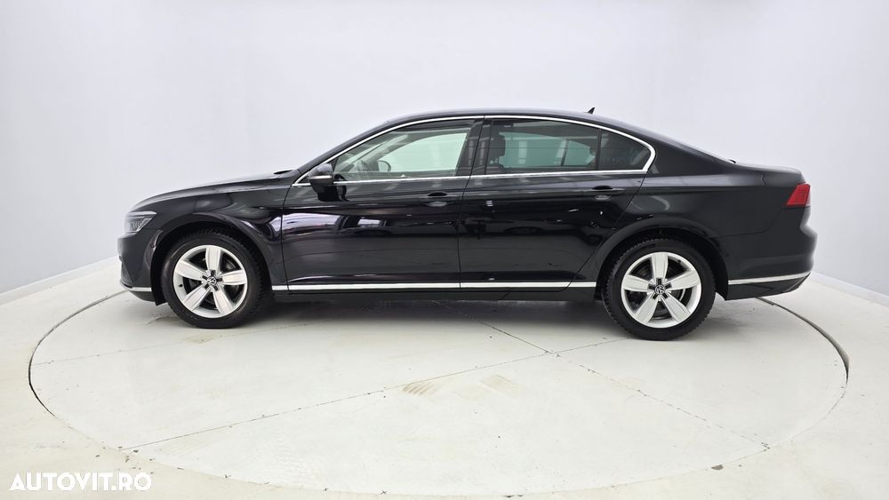 Volkswagen Passat 2.0 TDI DSG Highline - 9