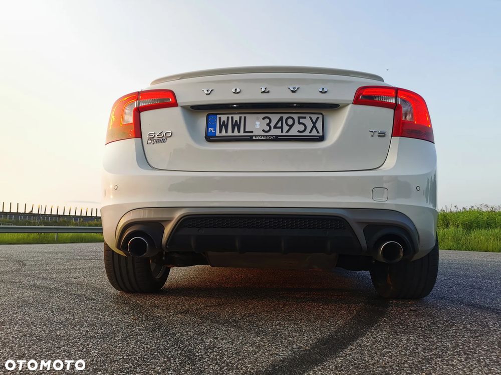 Volvo S60 T5 Geartronic RDesign - 12