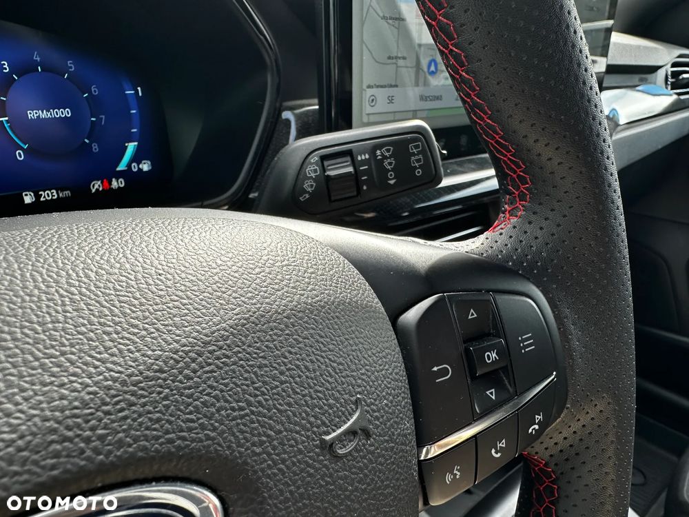 Ford Focus 1.0 EcoBoost mHEV ST-Line X - 23