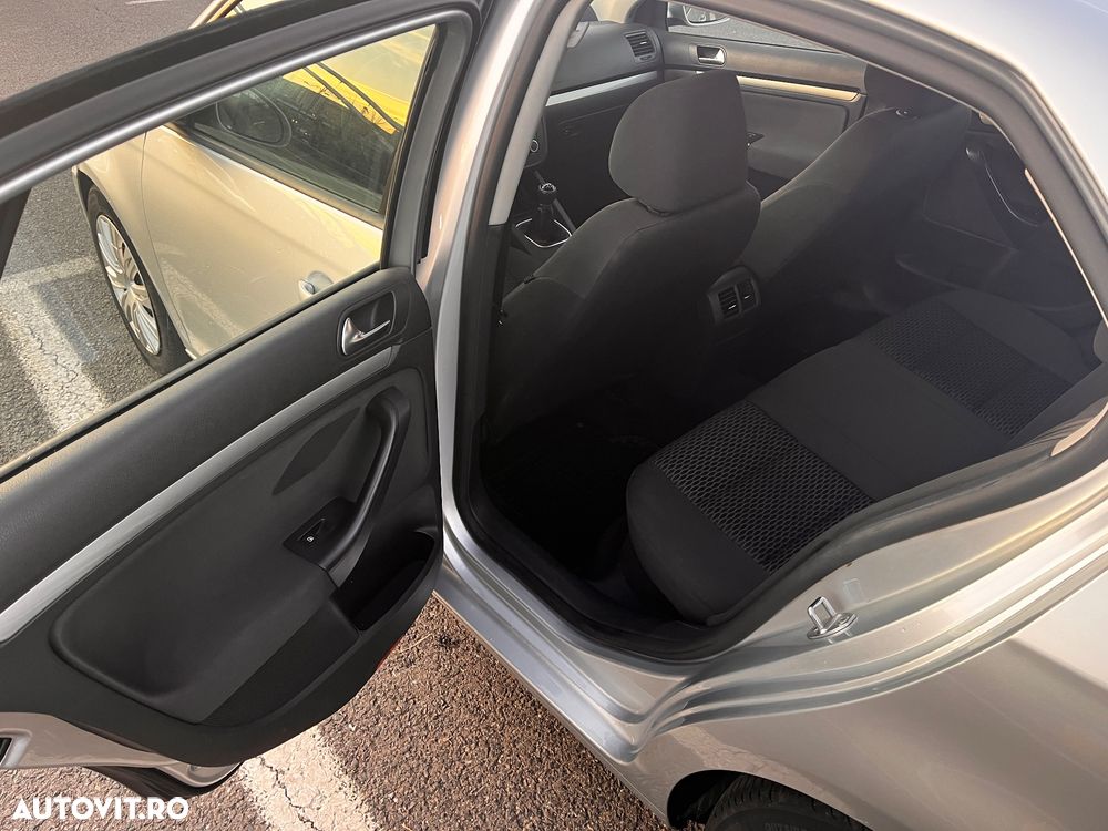 Volkswagen Jetta 1.6 TDI DPF Highline - 19