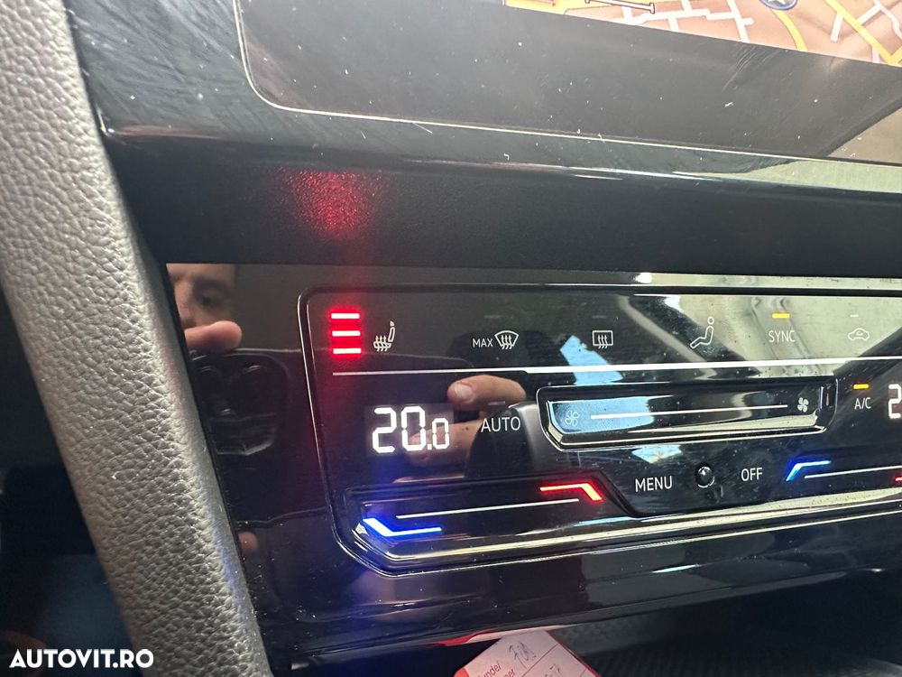 Volkswagen Passat - 22