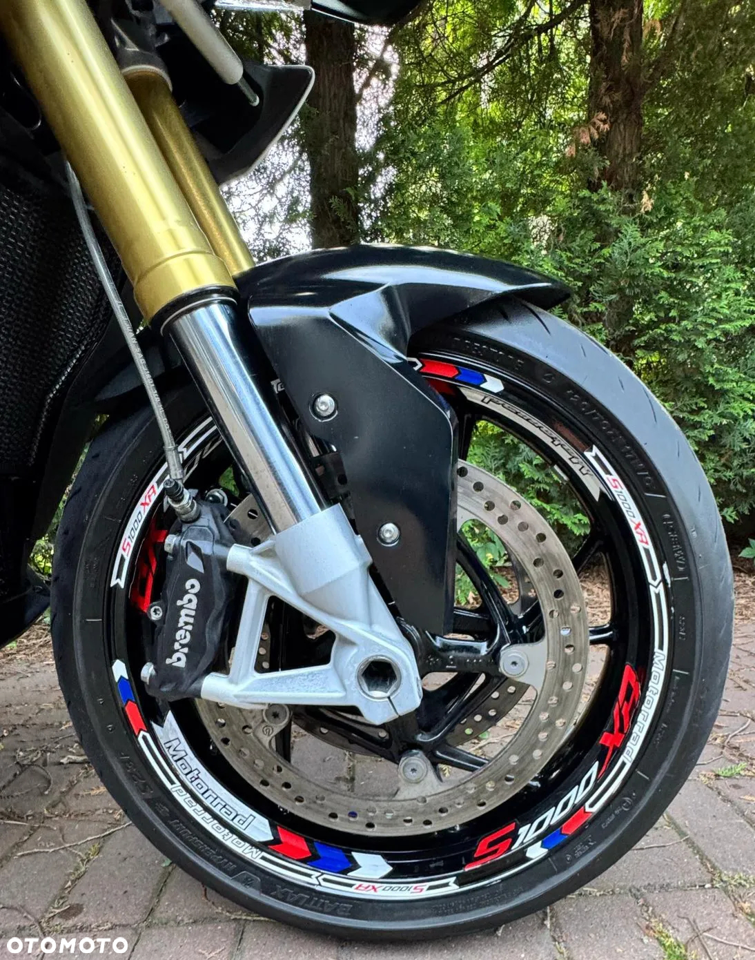 BMW S - 4
